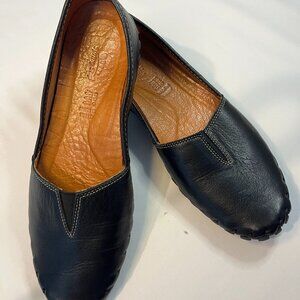 Spring Step Leather Tispea Womens Loafer Style Slip On Shoes US Size 7.5 EU 38